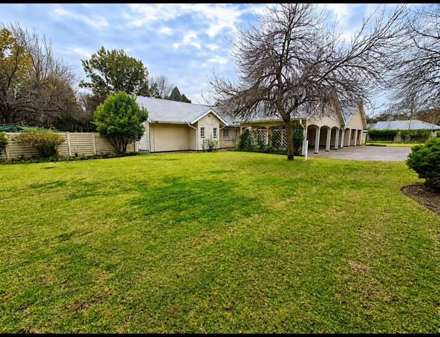 3 BEDROOM HOUSE FOR SALE IN THREE RIVERS PROPER